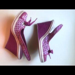 Coach Emilianna Berry/Lilac wedge size 9.5